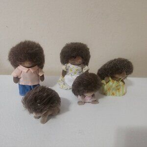 Calico Critters Pickleweed Hedgehog Family Set Of 5